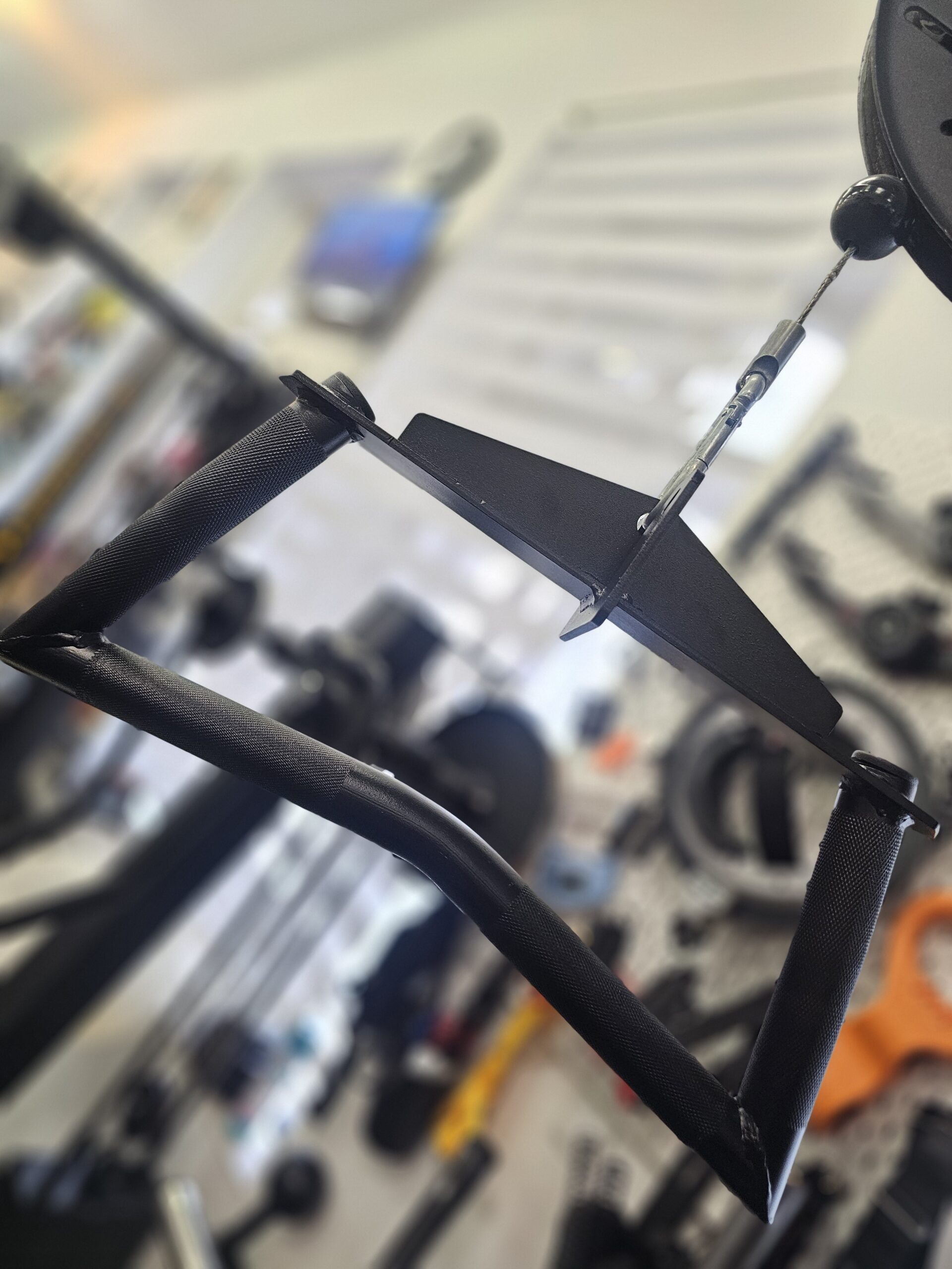 Bicepsz-tricepsz fogantyú/BiTriBar